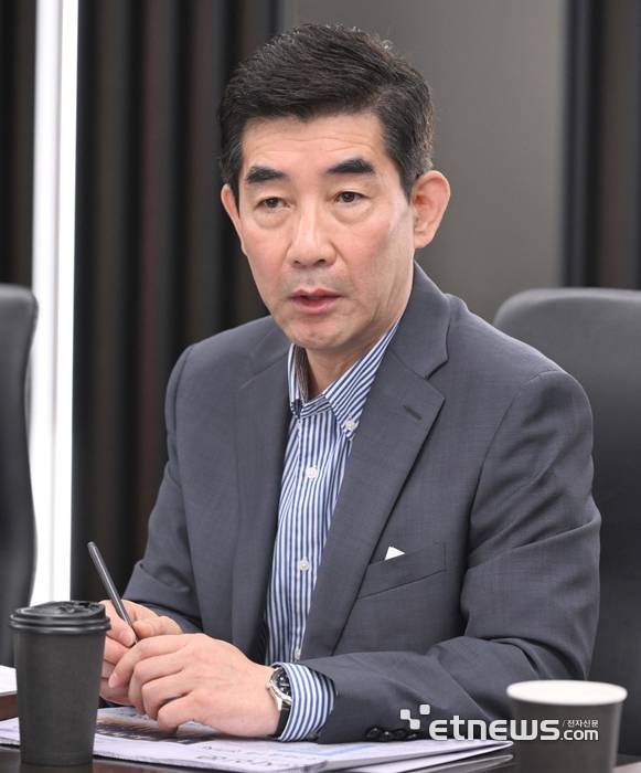 이재현 서울대 언론정보학과 교수