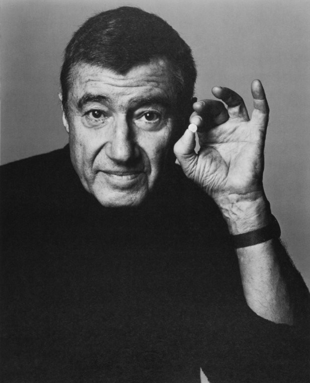 볼리외는 말년까지 스테로이드 호르몬을 이용한 만성 우울증 및 뇌-신경 퇴행성 질환 치료 연구에 몰두했다. 그는 과학적 진전은 누구도 가로막을 수 없으며, 과학은 언제나 새로운 길을 모색할 것이라고 믿고 또 실천했다. institut-baulieu.org