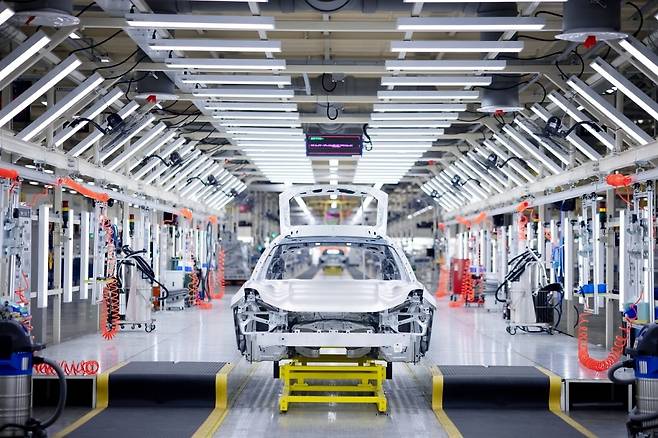 저장성에 위치한 지리자동차 스마트 공장 내부 / 사진=지리
