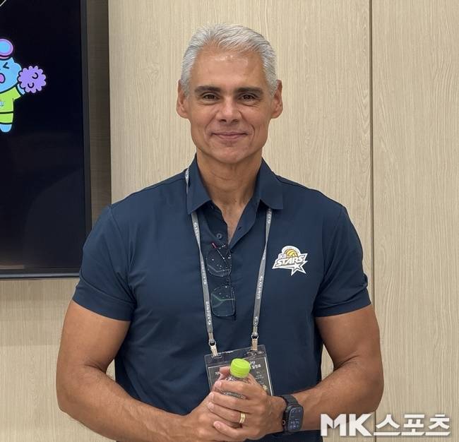 레오나르도 아폰소 KB손해보험 감독. 사진=김영훈 기자