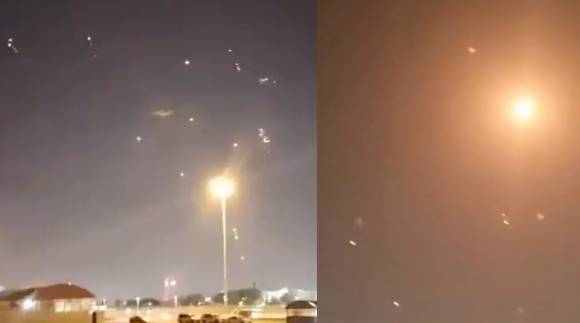 23일(현지시간) 이란이 카타르에 있는 알 우데이드 미 공군기지를 향해 발사한 미사일로 밤하늘이 밝게 빛나고 있다. 엑스 영상 캡처