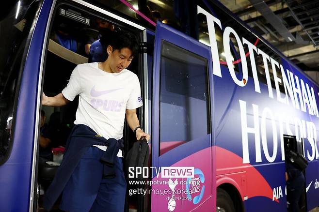 ▲ ESPN은 "손흥민은 사우디 구단들로부터 지금보다 훨씬 높은 수준의 연봉을 제안받을 것이다. 어려운 결정을 내려야 할 것"이라고 내다봤다.