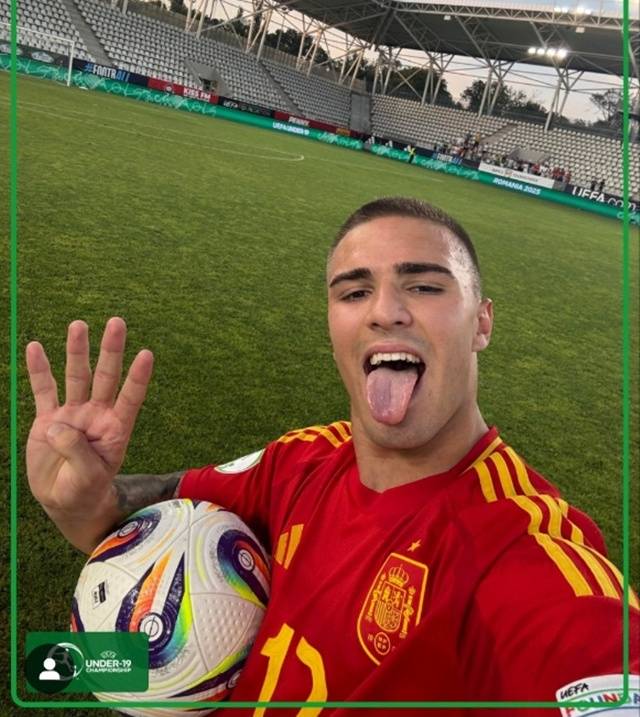 포트트릭을 달성한 파블로 가르시아. /사진=유럽축구연맹 SNS