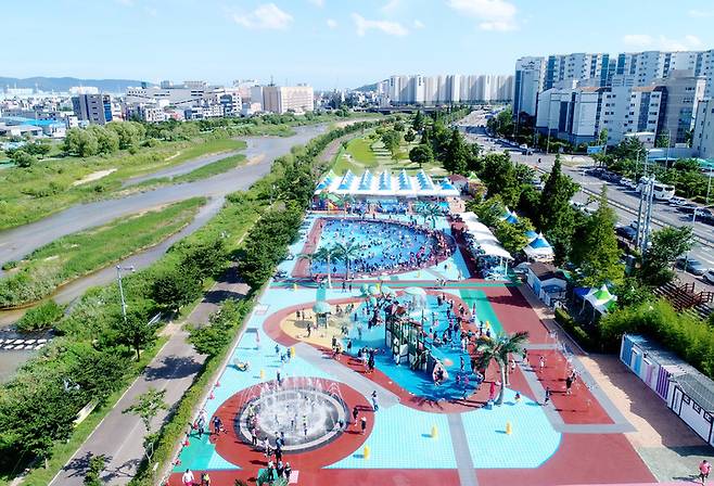 울산 중구 동천야외물놀이장 모습. 중구청 제공