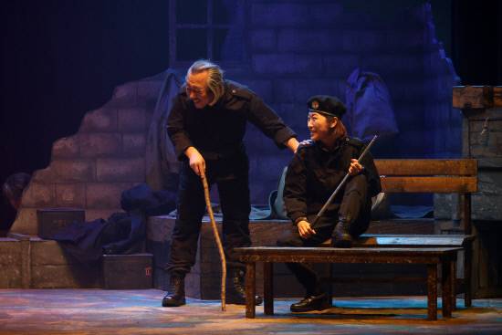 통영연극협회 '숲을 지키는 사람들'. 사진=통영연극예술축제위