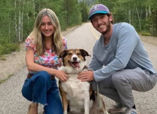 신혼여행 중 벼락에 맞아 사망한 남성과 그의 아내. /인스타그램