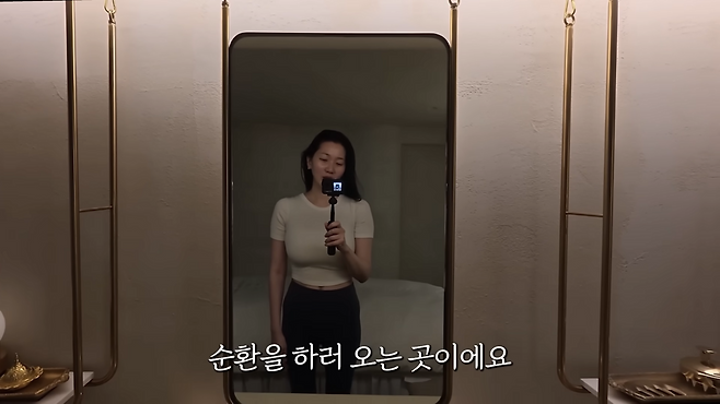 유튜브 〈윤쥬르 YOONJOUR 장윤주〉