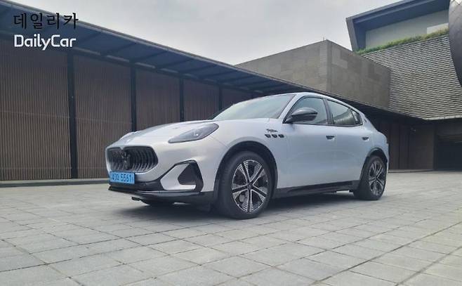 마세라티, 고성능 전기 SUV 그레칼레 폴고레(Grecale Folgore)