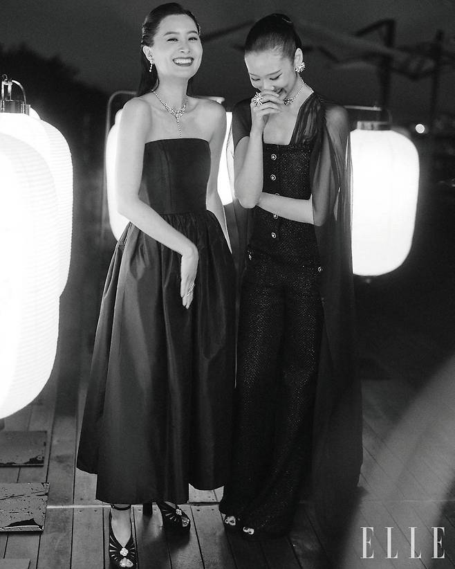 사넬 하이 주얼리 컬렉션 ‘리치 포 더 스타’ 갈라 디너에 참석한 셀러브리티 팔라첸, 추티몬 추엥차로엔수키잉.