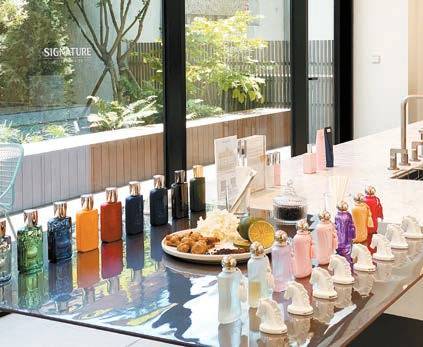 퍼퓸 드 말리의 캐슬리 론칭 이벤트가 시그니처의 키친 스위트의 청담 쇼룸에서 열렸다. 공간과 몰입 경험이 브랜드의 감성을 전달한다. [사진 퍼퓸 드 말리]