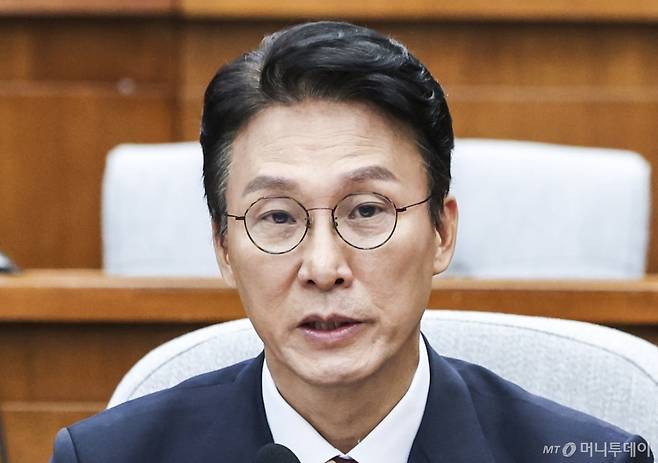 김민석 국무총리 후보자가 25일 서울 여의도 국회에서 열린 인사청문회에서 질문에 답하고 있다./사진=뉴시스