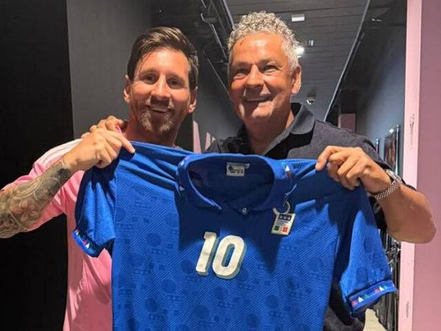 메시와 바조/메시 SNS