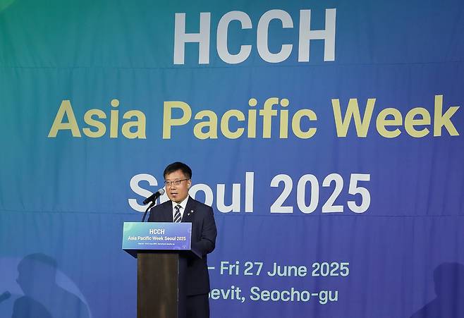 김석우 법무부장관 직무대행[법무부 제공]