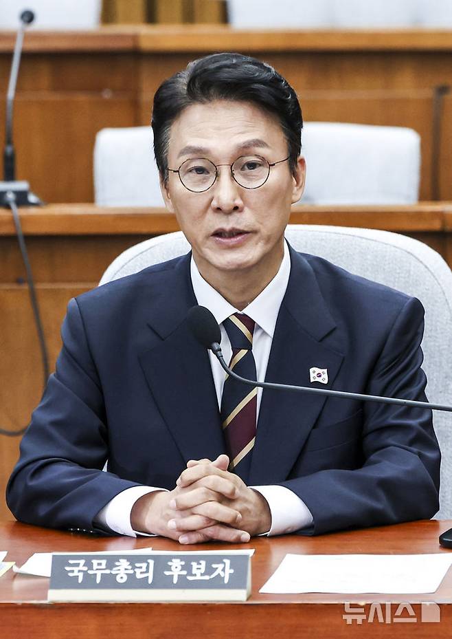[서울=뉴시스] 김금보 기자 = 김민석 국무총리 후보자가 25일 서울 여의도 국회에서 열린 인사청문회에서 질문에 답하고 있다. 2025.06.25. kgb@newsis.com