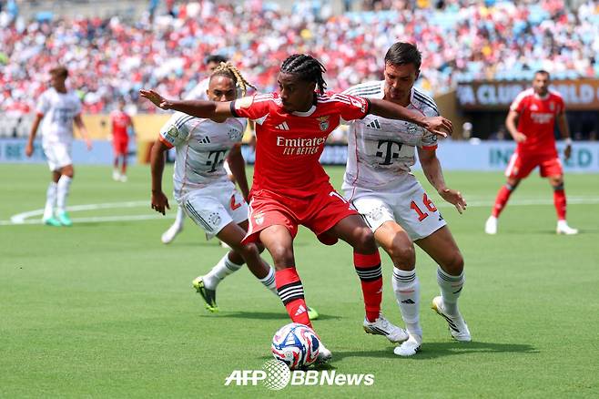 25일(한국시간) 미국 샬럿의 뱅크 오브 아메리카 스타디움에서 열린 바이에른 뮌헨과 벤피카의 2025 국제축구연맹(FIFA) 클럽 월드컵 경기 모습. /AFPBBNews=뉴스1