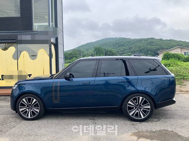 ‘올 뉴 레인지로버 스탠더드휠베이스(SWB) P550e 오토바이오그래피‘ 외관 (사진=정병묵 기자)