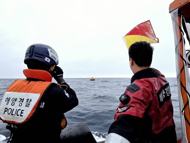 ▲ 동해해양경찰청(청장 김성종)은 최근 포항 동방 67해리 해상에서 일본 해상보안청 제8관구와 함께 제18차 한·일 수색구조 연합훈련을 했다.