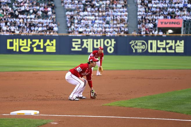 SSG 최정이 5월20일 잠실 두산전에서 3루수 수비를 하고 있다. SSG랜더스 제공