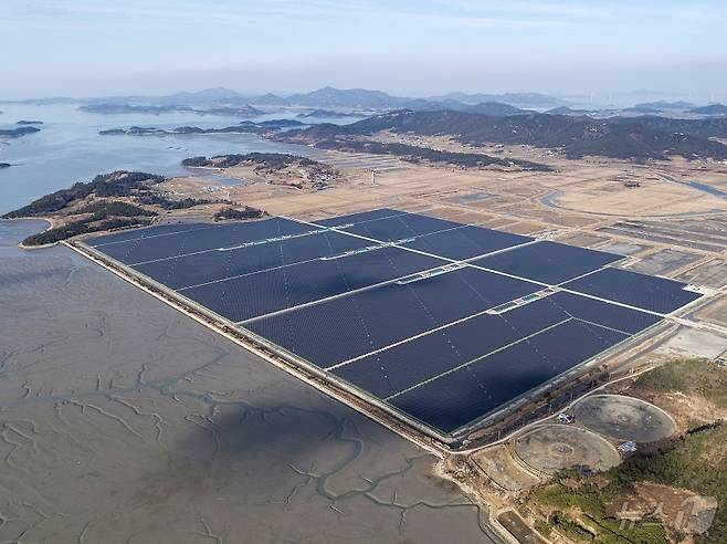 신안 안좌면 태양광발전소 (신안군 제공)/뉴스1