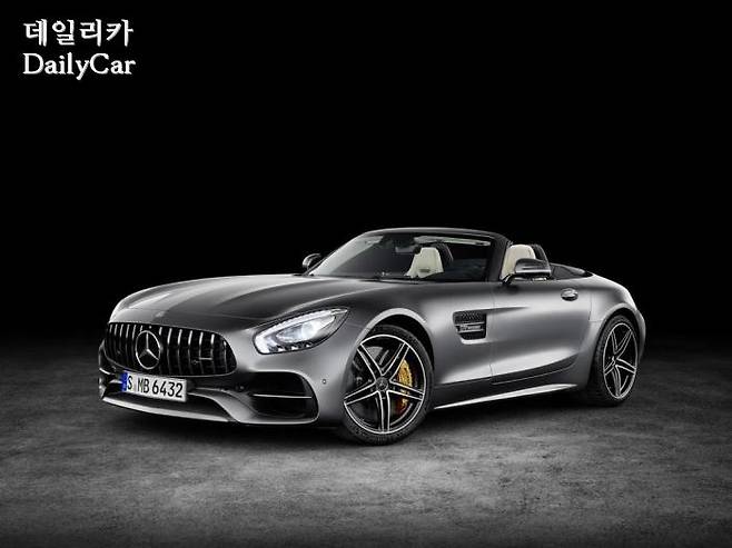 메르세데스-AMG, GT C 로드스터