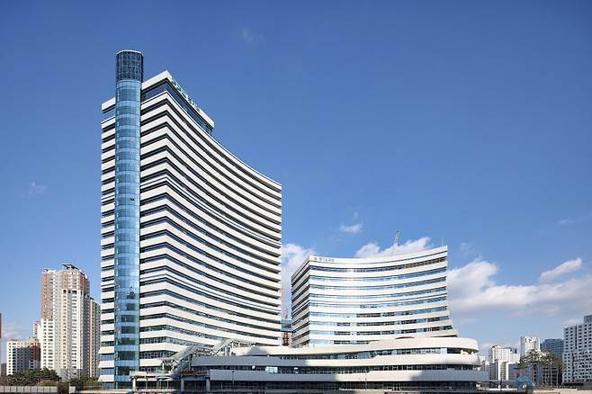 경기도청 광교 청사 전경. 경기도 제공