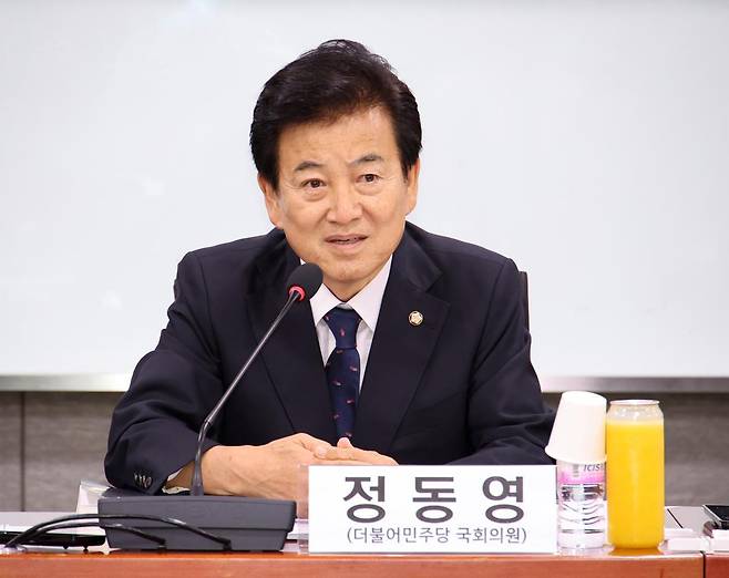 정동영 통일부 장관 후보자가 25일 오전 서울 여의도 국회 의원회관에서 열린 AI G3 강국 신기술 조찬 포럼에서 모두발언을 하고 있다. 2025.06.25 뉴시스