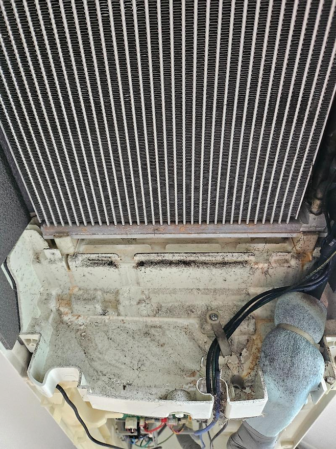 image.png 에어컨 청소업체 불렀다가 빡친 보배아재.jpg