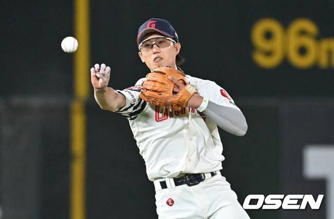 [OSEN=부산, 이석우 기자]  롯데 자이언츠 전민재 / foto0307@osen.co.kr
