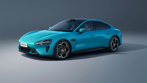 샤오미가 지난해 3월 출시한 첫 전기차  세단 ‘SU7’