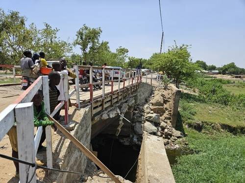 카메룬 최북단주에서 홍수로 파괴된 다리 [촬영 노재현]