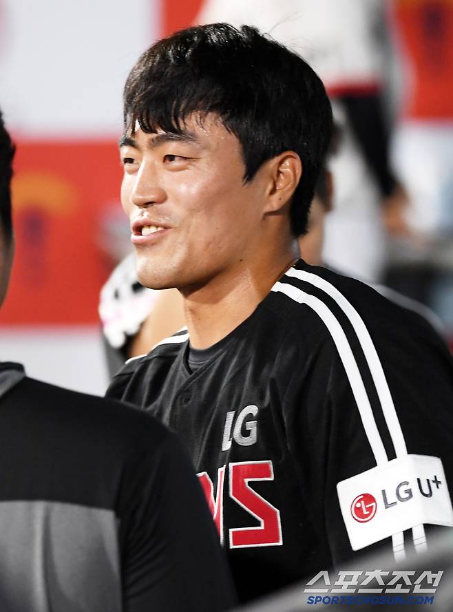 26일 수원KT위즈파크에서 열린 KBO리그 KT 위즈와 LG 트윈스의 경기. 9회초 역전에 성공한 LG 천성호가 환호하고 있다. 수원=박재만 기자 pjm@sportschosun.com/2025.06.26/