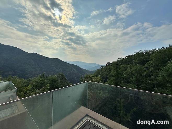 힐리언스 선마을 객실에서 바라본 풍경.