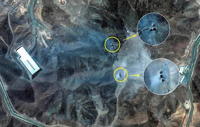 미국의 벙커버스터 공격을 받은 이란 포르도 핵시설. 12발의 벙커버스터가 6개 구멍을 뚫었다. 막사 테크놀로지.