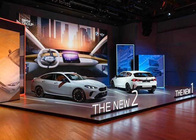 BMW 뉴 2시리즈 그란 쿠페(왼쪽)와 뉴 1시리즈