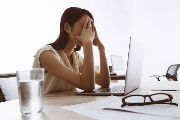 여성 ADHD 환자는 증상이 과잉행동보다 정신작용으로 나타나는 경우가 많아, 자신이 ADHD임을 알아차리기 쉽지 않다. /사진=클립아트코리아