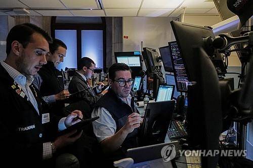 ▲ 뉴욕증권거래소의 트레이더 [로이터 연합뉴스 자료사진]