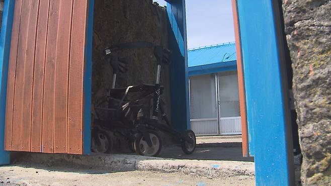 현관문을 열어둔 채 외출한 제주 농촌지역