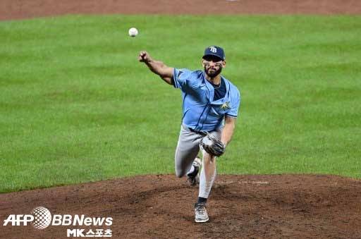 탬파베이는 유격수 카바예로가 마지막에 투수로 나왔다. 사진(美 볼티모어)=ⓒAFPBBNews = News1