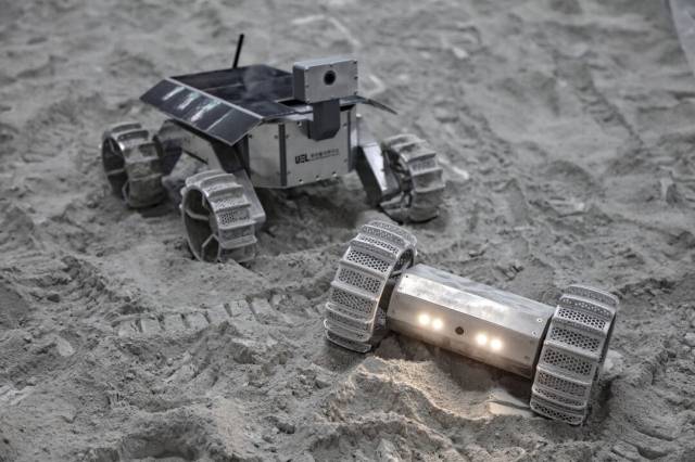 우주 스타트업 무인탐사연구소가 개발한 달 탐사 로봇 ‘로버'. 사진제공=무인탐사연구소