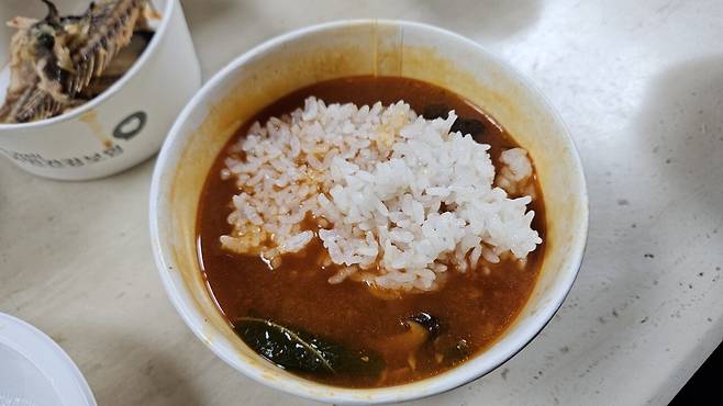 20250628_111359.jpg 아들 야구팀 가족들과 멀리 가서 민물매운탕