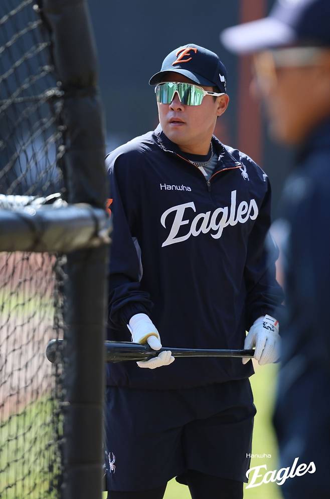 올 시즌 1할대 빈타에 허덕이는 한화 이글스 내야수 안치홍. 한화 제공