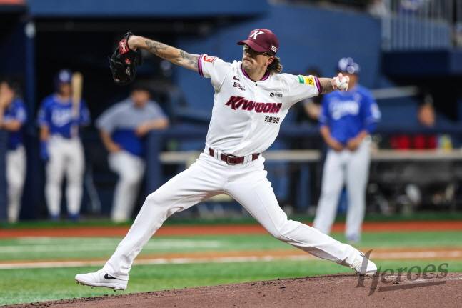 웰스가 역투를 펼치고 있다. /사진=키움 히어로즈 제공