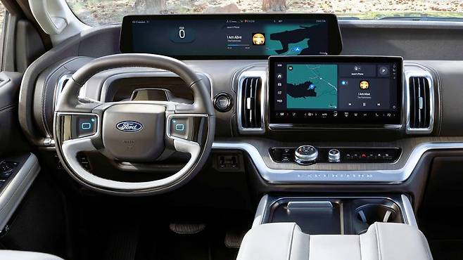 포드 익스페디션 실내