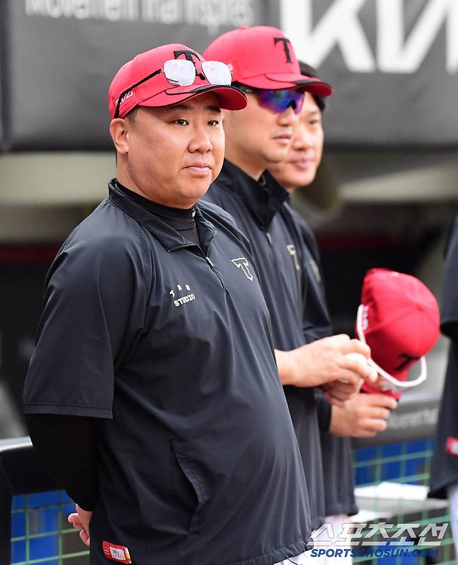 10일 광주 기아챔피언스필드에서 열린 KBO리그 KIA와 삼성의 경기. 경기 준비하는 KIA 이범호 감독. 광주=송정헌 기자songs@sportschosun.com/2025.06.10/