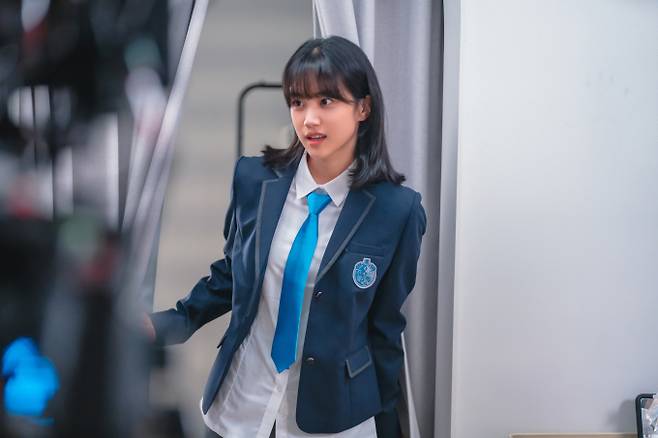 홍화연, ‘러닝메이트’서 예측 불가 전교1등 ‘윤정희’로 활약 (제공: 티빙(TVING))