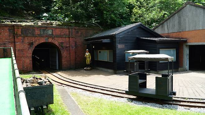 일본군이 금을 채굴하기 위해 팠던 진과스 번산5갱(本山五坑)