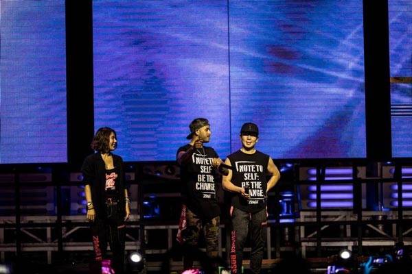 줌바 안무가 Mauricio Camargo의 마스터 클래스에서 통역을 진행하고 있는 조정래 교수(우측에서 첫 번째)/사진=조정래 교수 제공