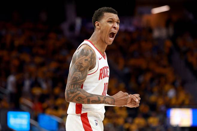 <yonhap photo-3549="">NBA 휴스턴과 5년 연장 계약에 합의한 것으로 알려진 자바리 스미스 주니어. [AFP=연합뉴스]</yonhap>