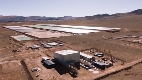 A view of the lithium demonstration plant at the Hombre Muerto salt pan in Argentina, which Posco acquired in 2018. [POSCO GROUP]