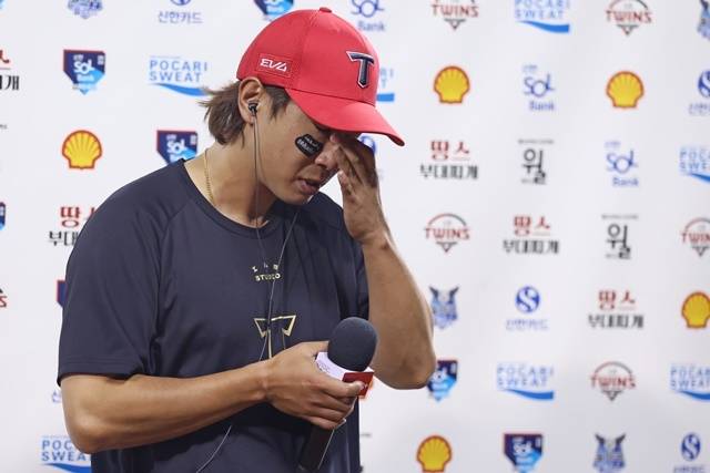 29일 잠실 LG전이 끝나고 눈물을 보인 고종욱. 사진=KIA 제공